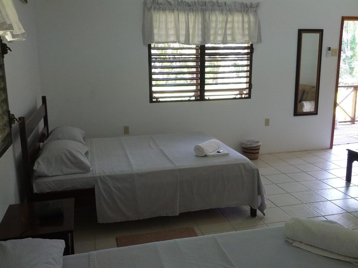 Nature Resort Bermudian Landing Buitenkant foto